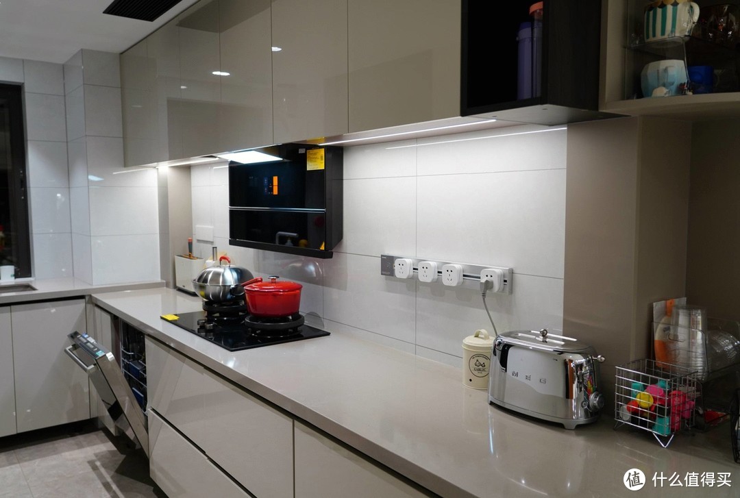 教你插座、开关如何选？西门子、施耐德、罗格朗高端型号大比拼