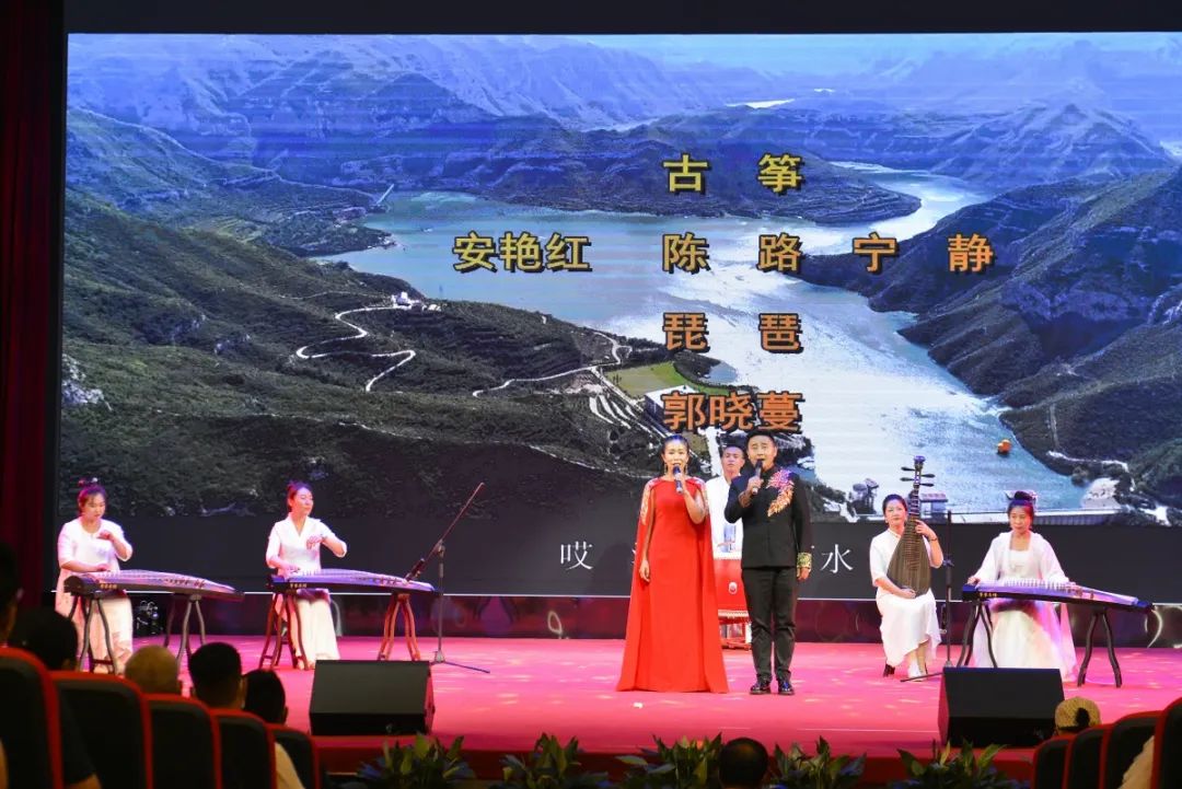 “喜迎二十大 奋进新征程”2022年太原群文活动启动仪式暨“美丽乡村”太原市乡村村晚大比拼活动举行