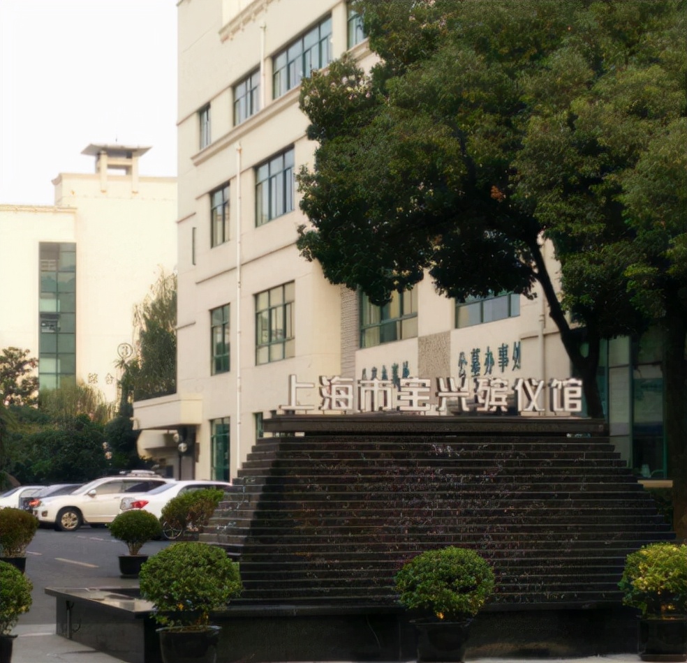 90后美女入殓师李淑萍：从不主动和人握手，一天只能缝合一具遗体