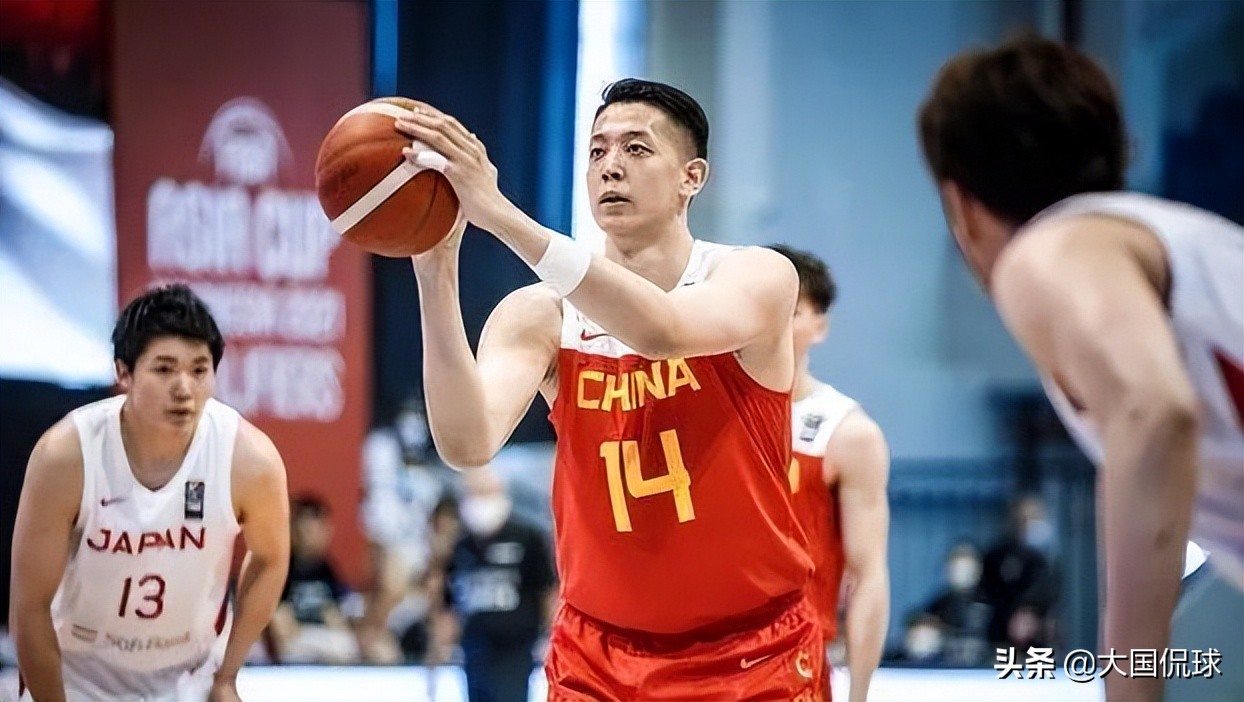 中国在nba有哪些组队(中国男篮首发五虎最新出炉，杜锋剑走偏锋，死亡五小争胜澳篮)