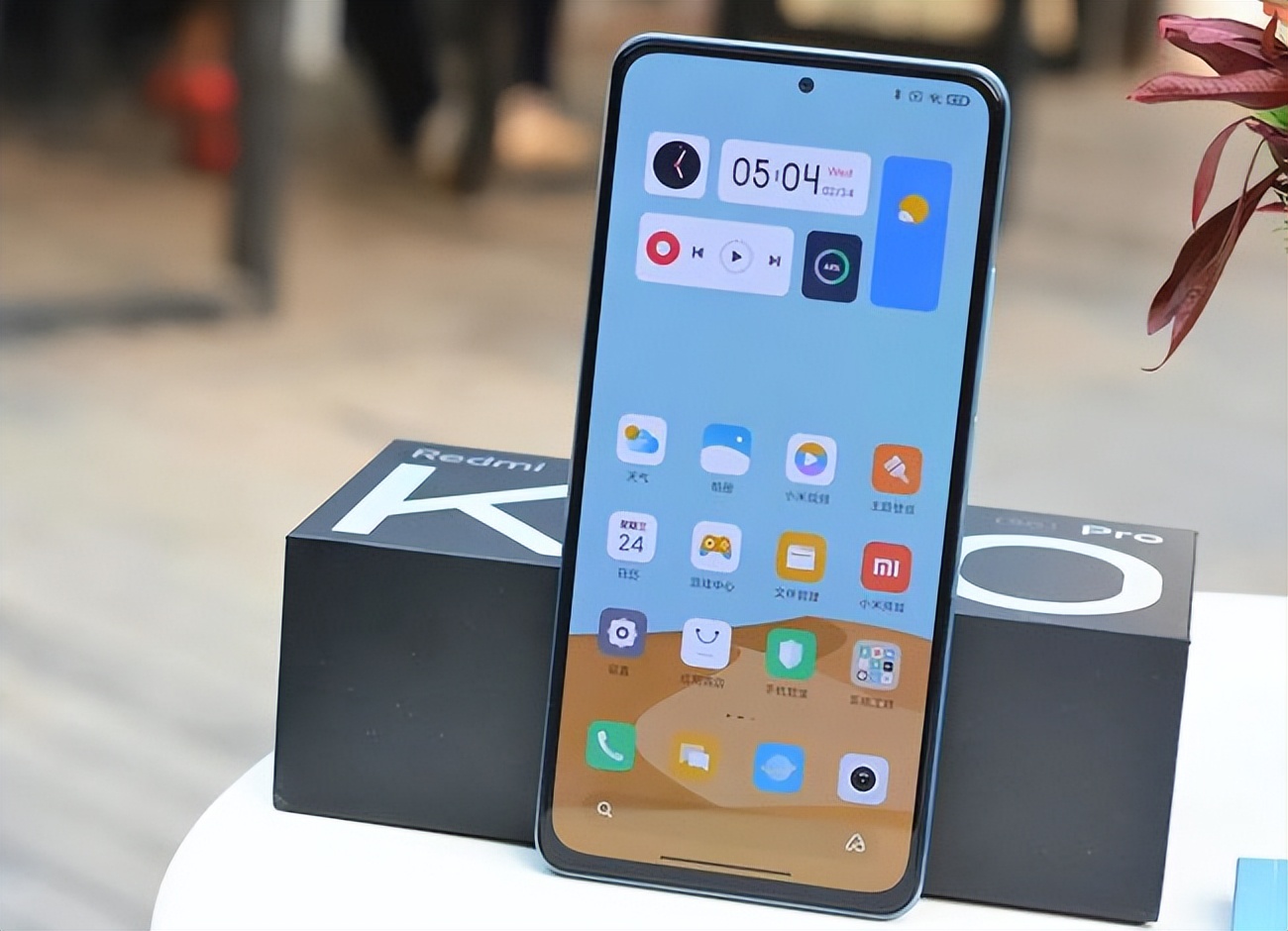 VIVO和OPPO同时发布新品，3千元的“价格”占优势