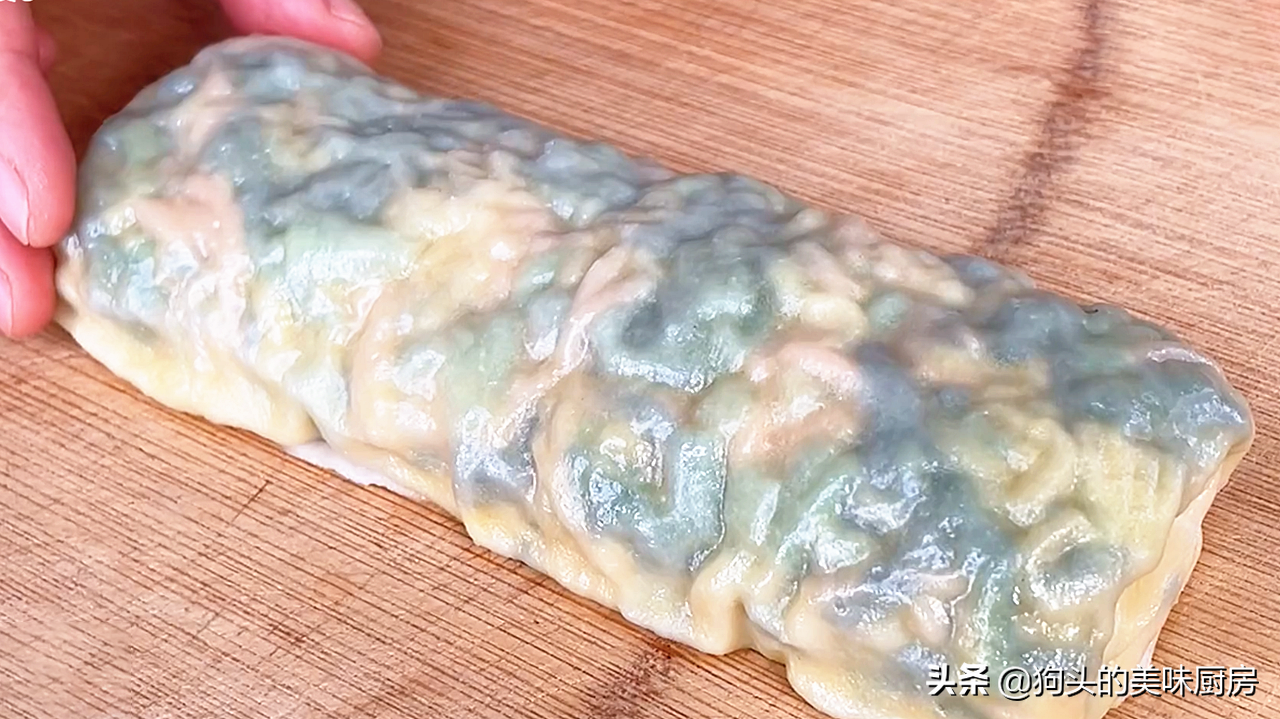 原来蔬菜加面粉这么香？卷一卷上锅一蒸，营养丰富味道鲜美，真香