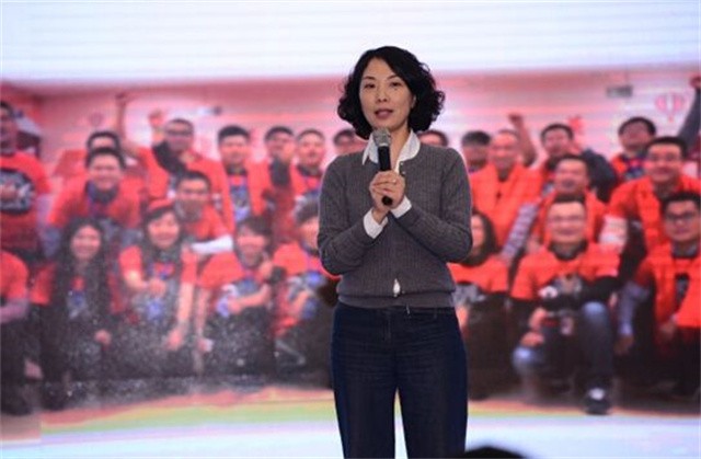 当年阿里的前台，马云给她0.2%股份，20年过去她怎样了？
