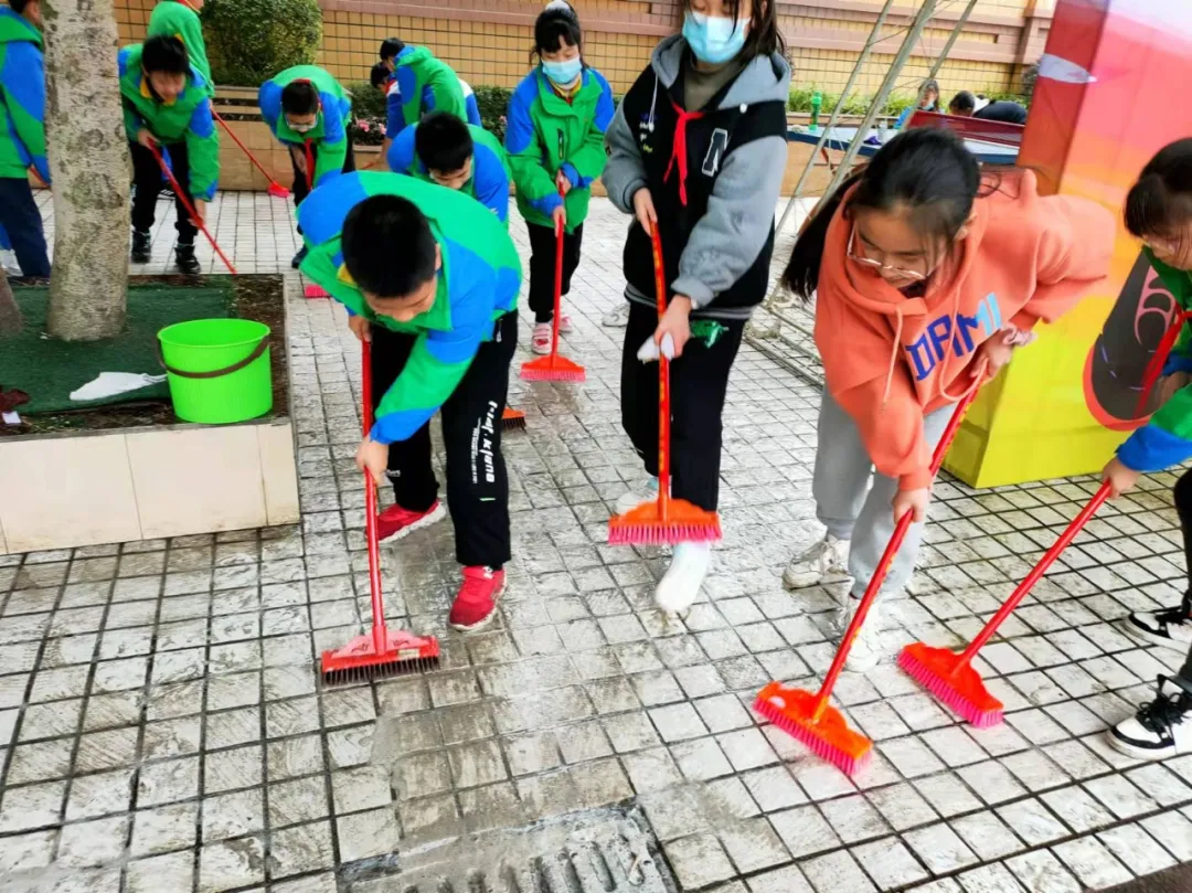大雪节气“寒”，劳动助力“热”——九江小学劳动课程系列活动