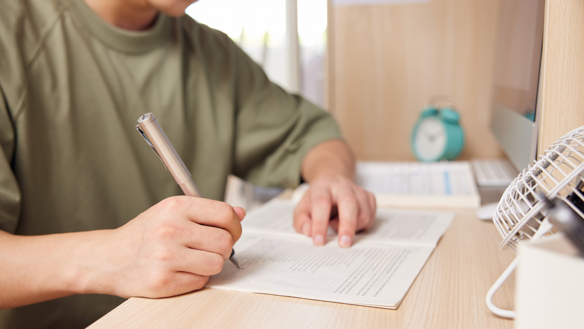 成人高考要不要申请学士学位？学位证有什么用途？