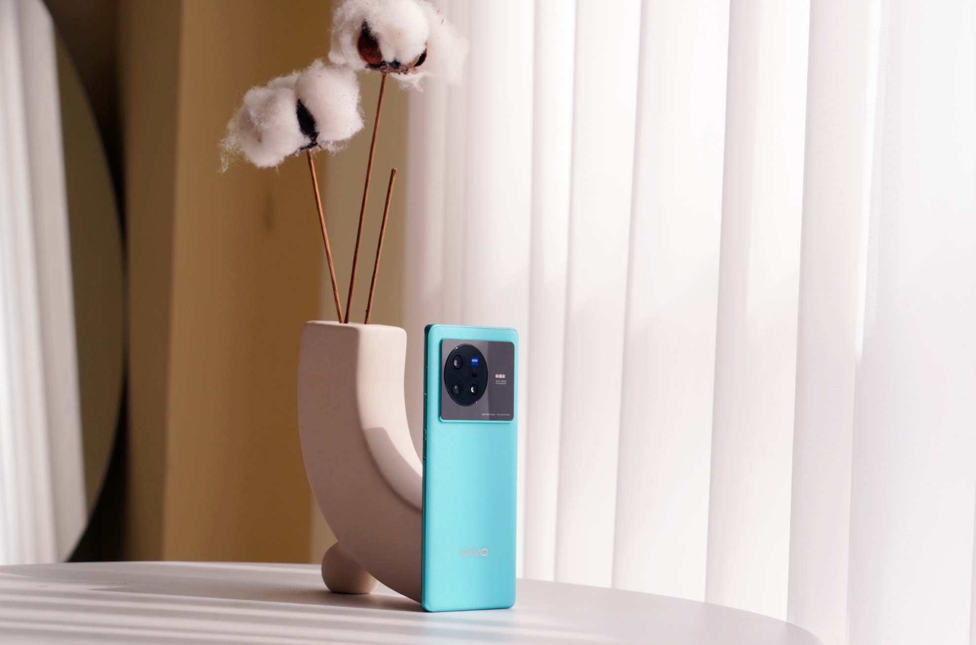 标准版也有Pro实力，天玑9000+蔡司影像加持，vivo X80上手实测