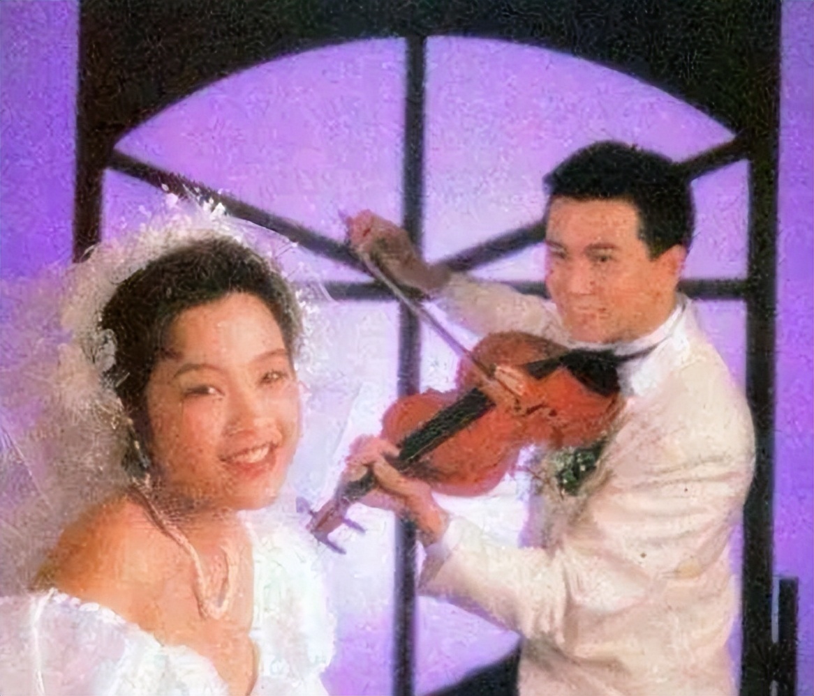 “瘟神”温兆伦：三婚两离，曾与郭羡妮恋爱，却向前任追讨青春费