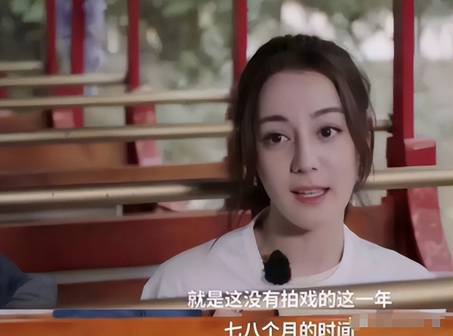 “金鹰女神”迪丽热巴:靠杨幂爆红,工作四年无休,沦为无戏可拍