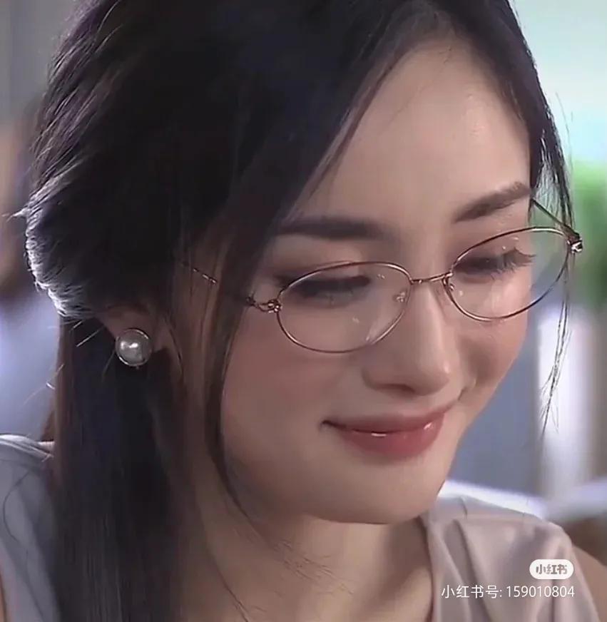 杨幂大女主｜爽文里的人间清醒富贵花