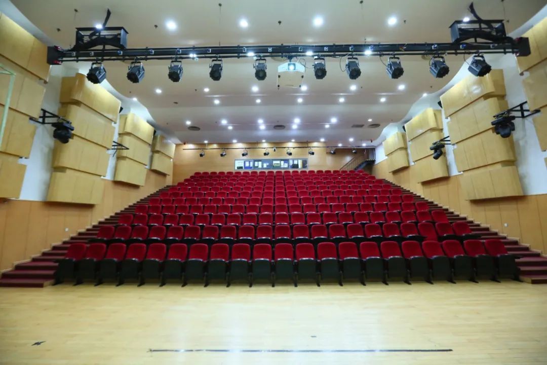 莫比岛择校指南丨北京德威英国学校：百年传承，创新教学