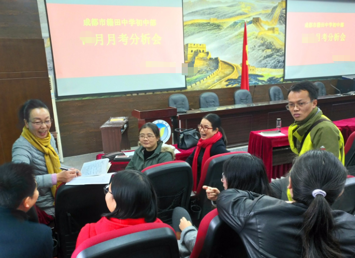 苏州教师降薪？其他地区老师也坐不住了，相关部门给出回应