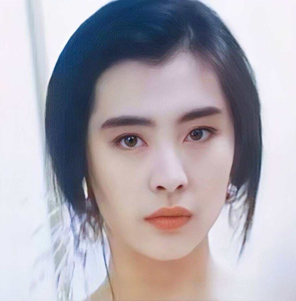 惊艳韩娱的5位中国女星，古力娜扎上榜，王祖贤在韩国火了几十年