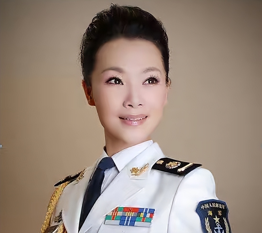 不仅名气大，军衔也高到吓人！这12个明星，个个一身正气堪称清流