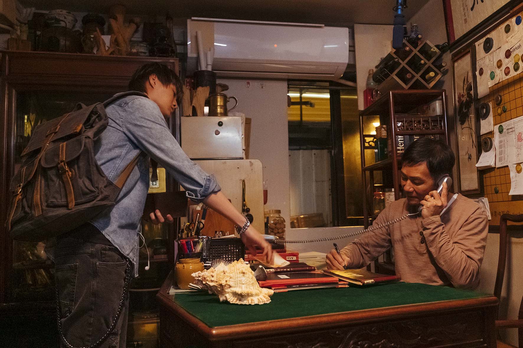 一样的天空｜张兆辉与胡鸿钧演父子大吵一场