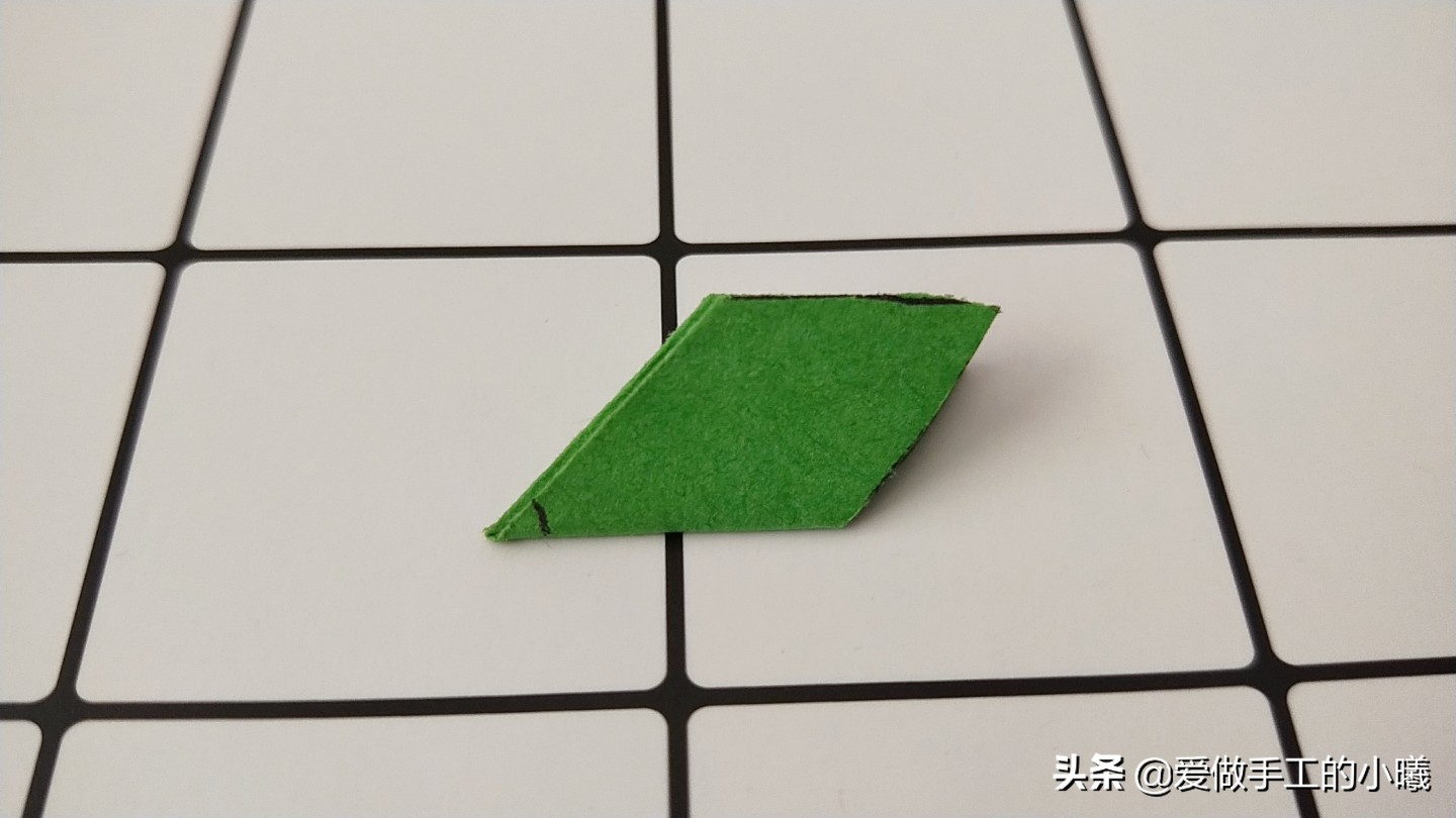 手工怎么做简单又漂亮（简单又好看的草莓折纸正式教程）