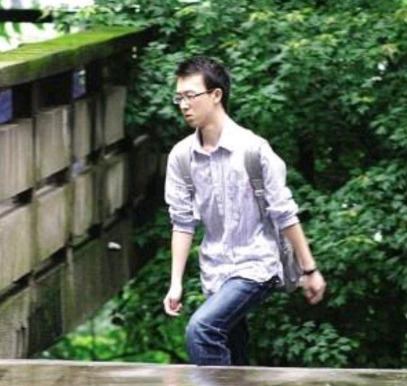 重庆高考状元何川洋：659分考上北大，却因身份造假遭北大拒录