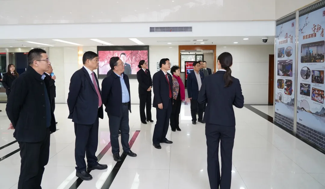 部分市人大代表听取全市检察工作情况通报