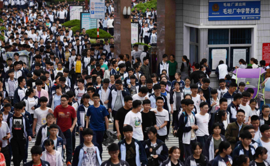 高考工厂“跌落神坛”，仅一人被清华录取，往昔的辉煌不在了