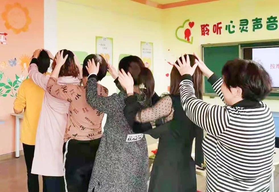情暖三八节 黄陂90后女教师创设“快乐老家”为老师们解压