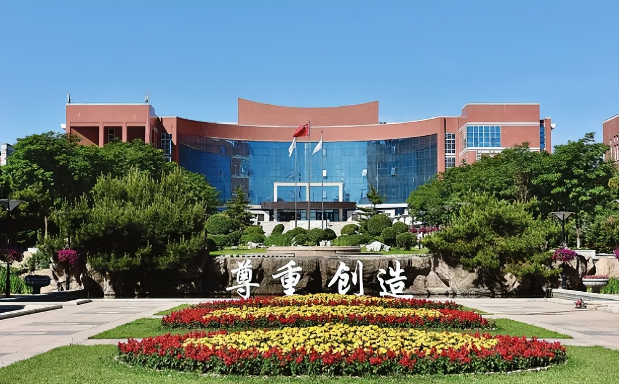 这所双一流大学实力强劲，表现抢眼，推荐报考