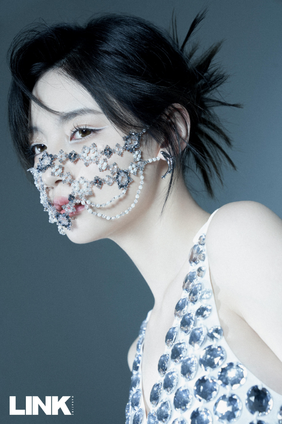 赵粤《LINK》2022夏季刊，冷感质感超A暗黑系大片，魅力无限