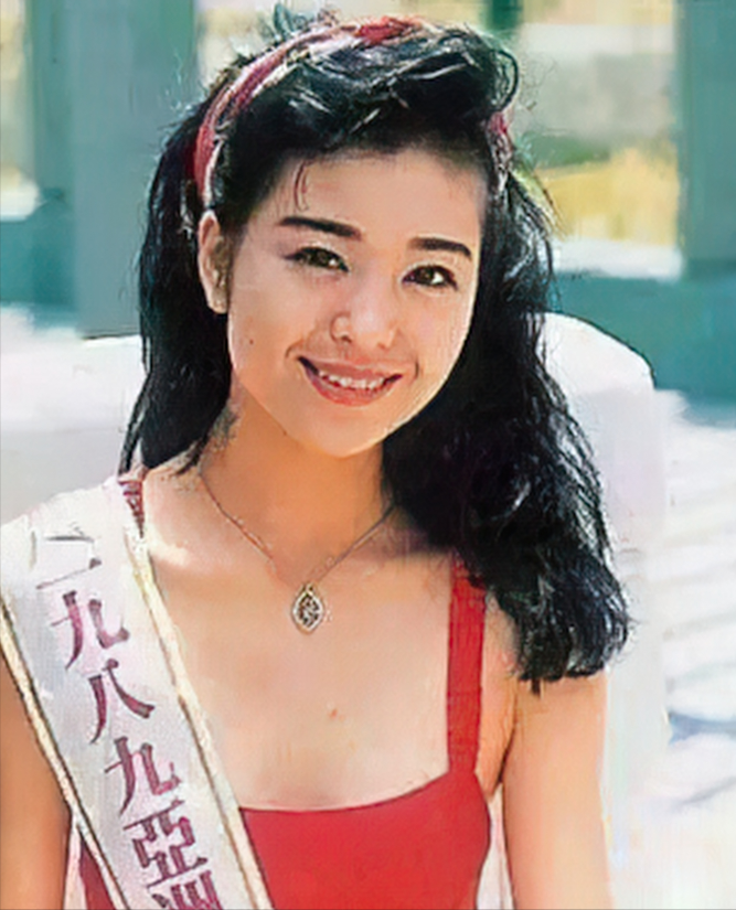 伍咏薇：新婚13天老公去世，费力拿到900万遗产，她的心依旧很痛