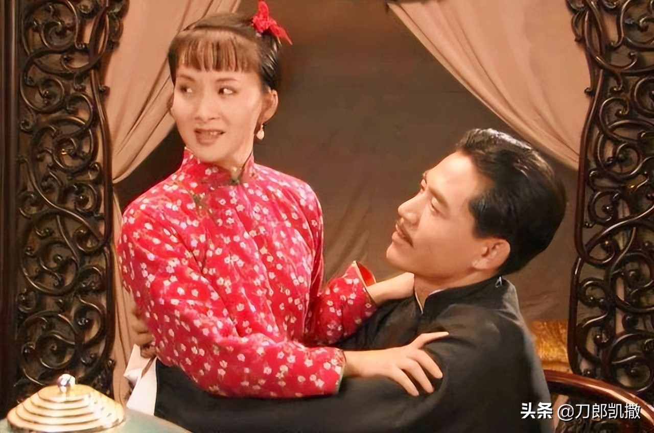 年轻时貌美如花，如今成了“村花”的代言人的九位女星