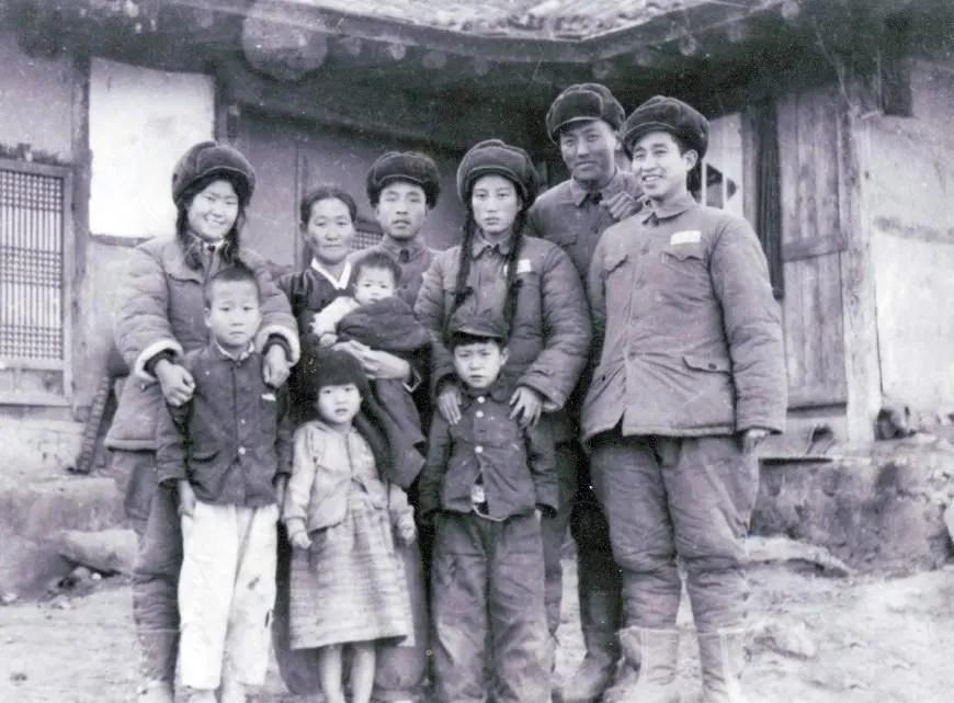 1950�꣬־Ը��սʿ��Ը���������ͳ��ʹ����飬���������Σ�