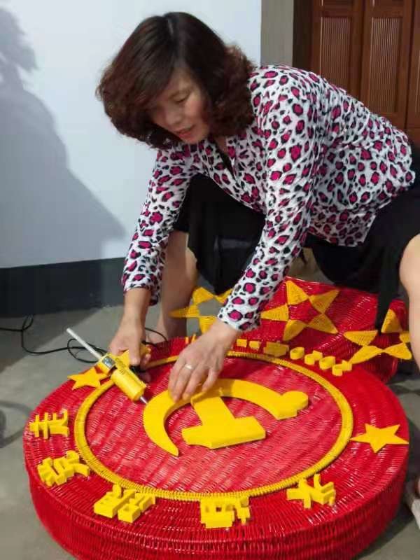 奋斗百年路 启航新征程——中国艺术传承人物杜培兰