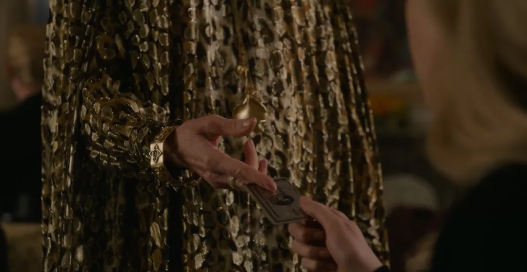 网飞疯了！狂撒32万美金，只为拍出这“纽约第一假名媛”传奇