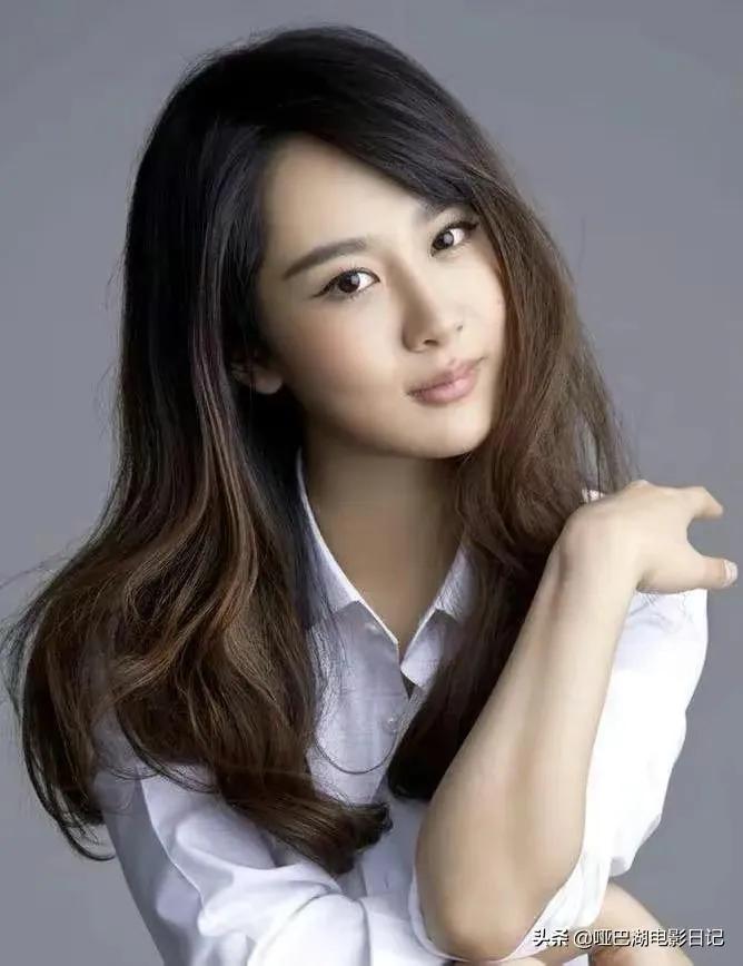 杨紫，25张精美的照片
