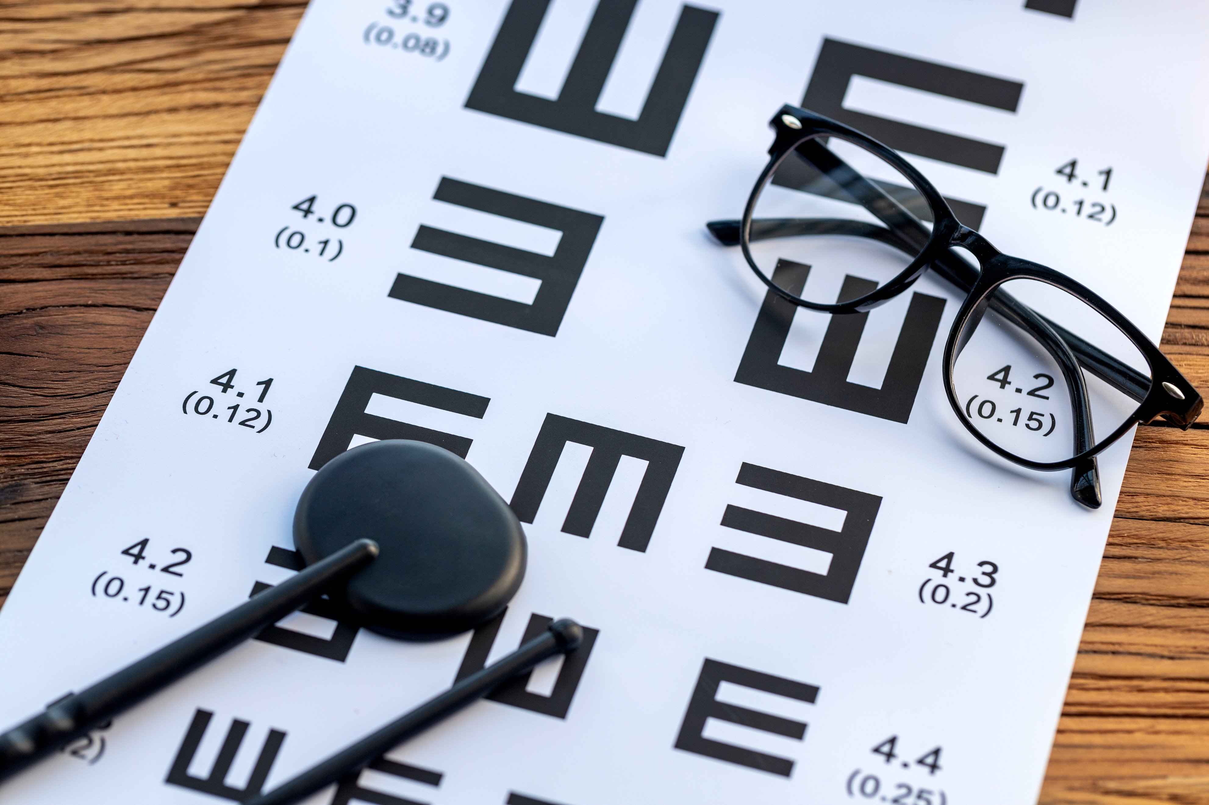 装修后光线刺眼？爱眼日提醒：科学照明守护视力健康