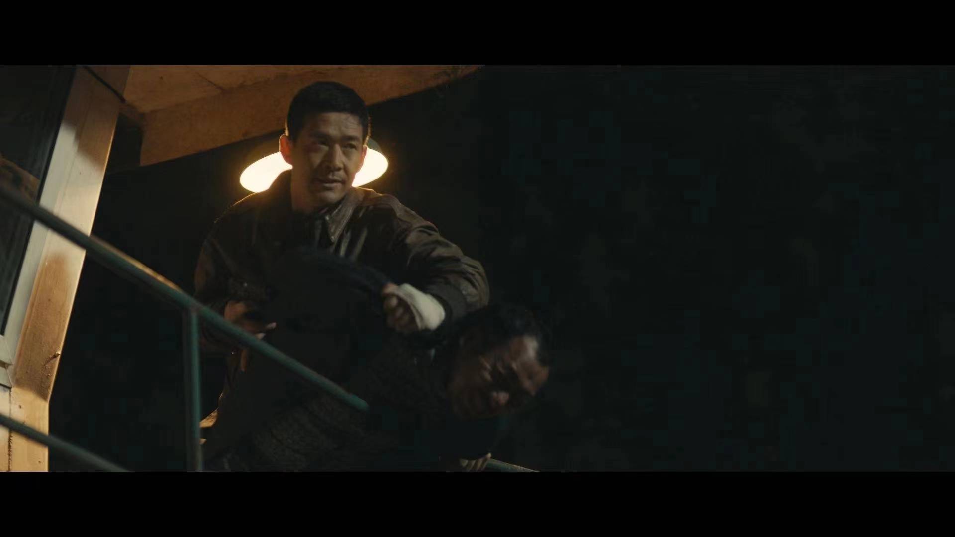 沈张，被误解的人生——《远山淡影》中刑警队长饰演者杨骏专访