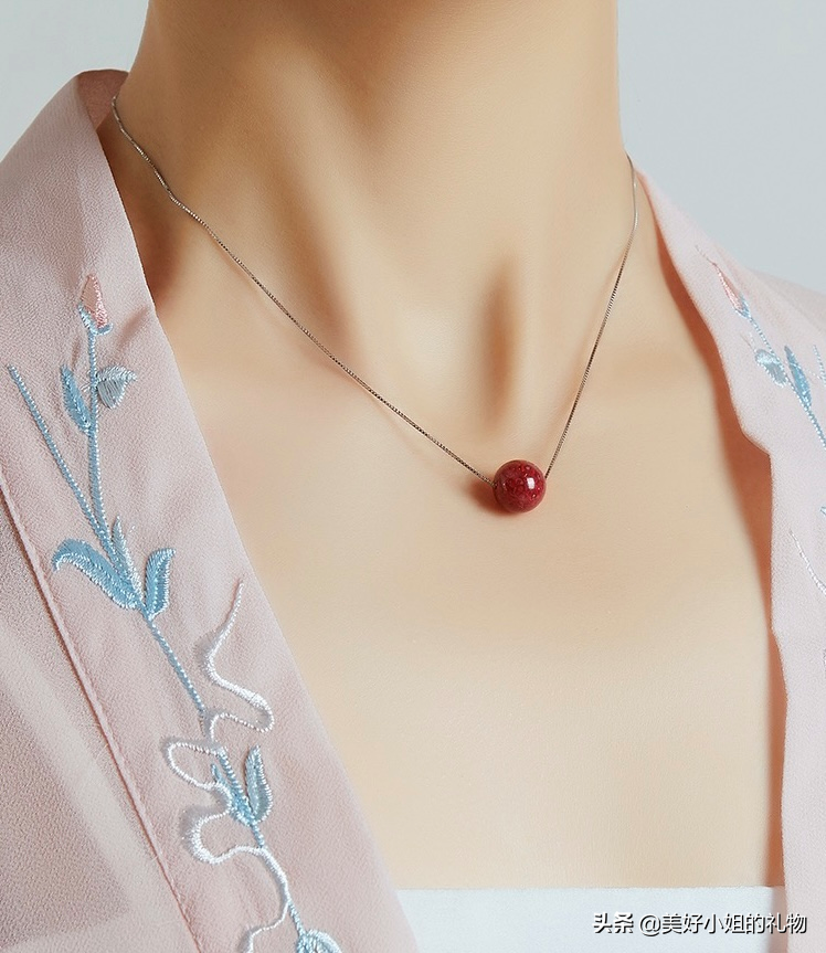 母亲节礼物系列I 细数我私藏的宝藏首饰，千元不到让妈妈闪耀起来