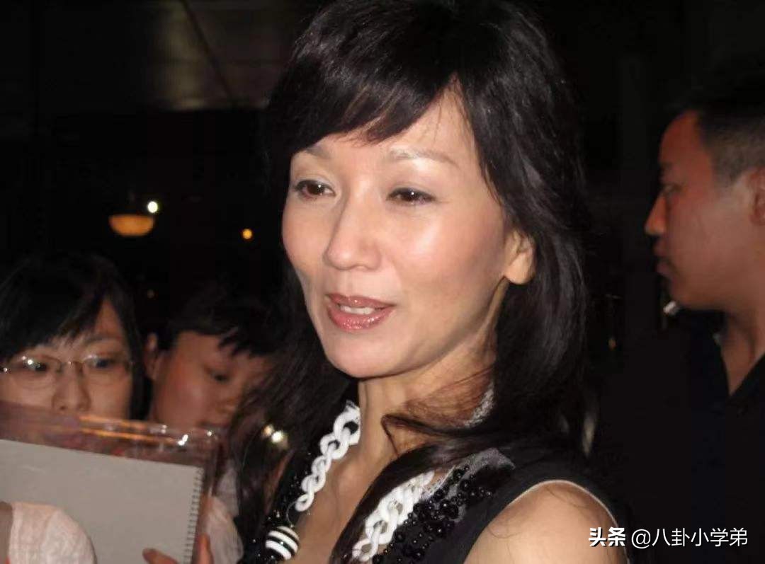离开了P图和化妆，这8位中老年女星的素颜，谁老了谁冻龄一目了然