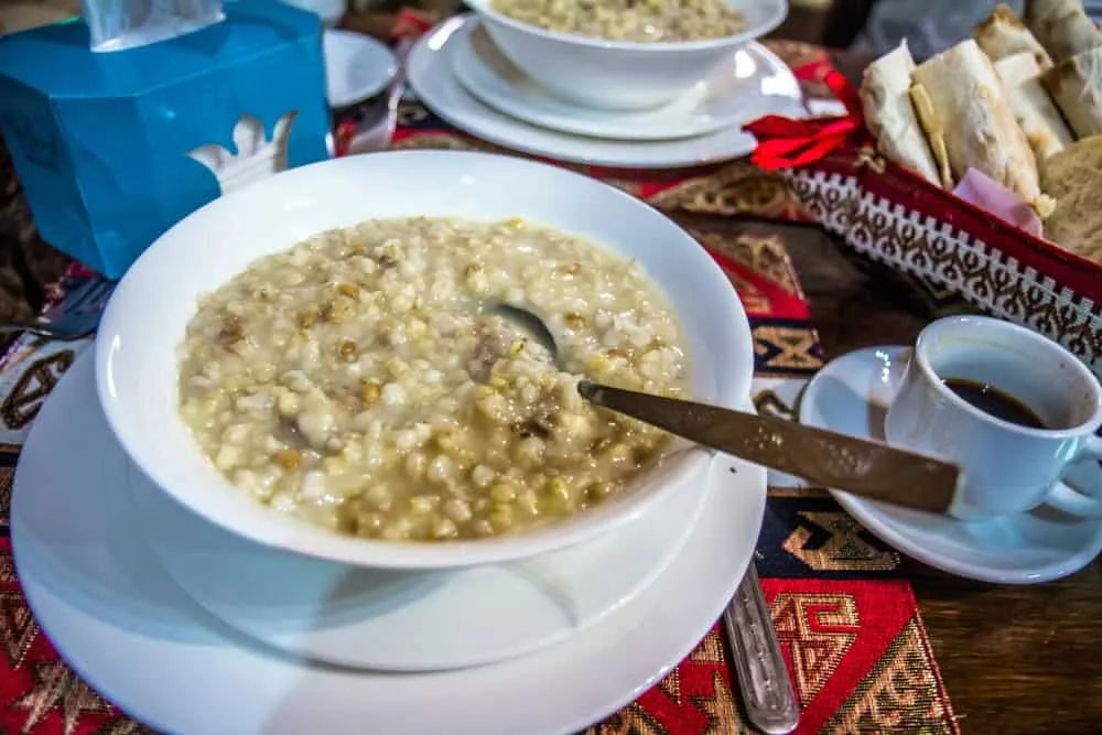 eat soup 还是drink soup? 珍珠奶茶呢？粥呢？