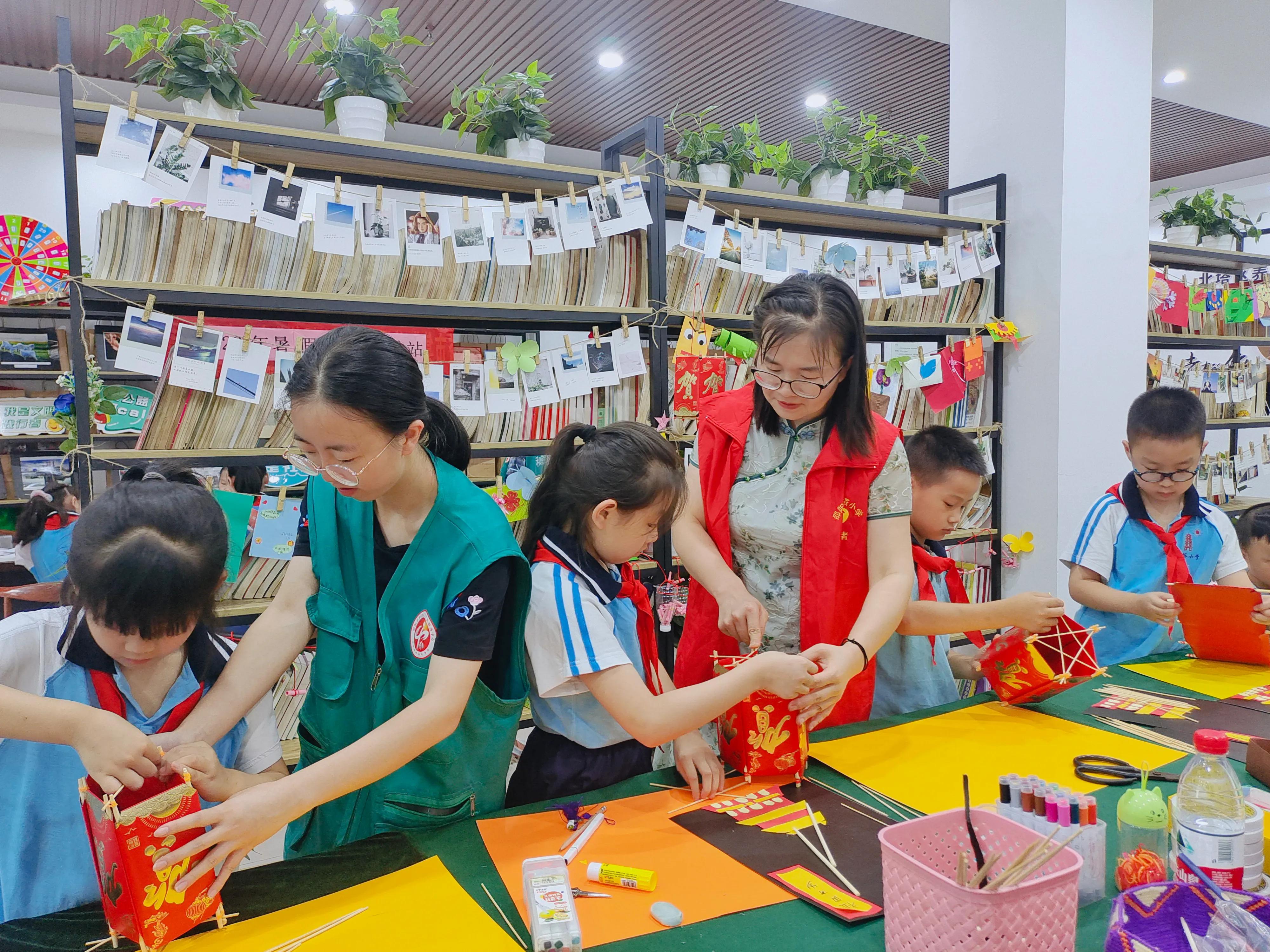 北塔小學開展防溺水“暑假公益加油站”志愿服務實踐活動