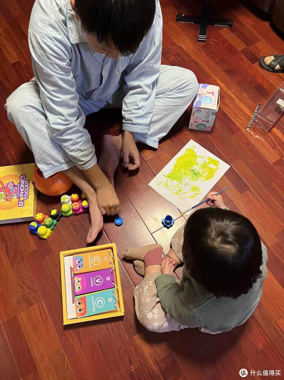 寒假孩子在家怎么打发无聊？~一起来画画跟色彩做游戏吧