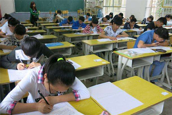 “最长”寒假来了！这3所大学寒假超过70天，中小学放假统一提前