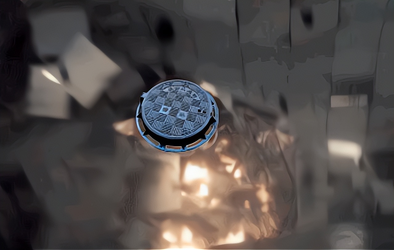 迄今为止地球上速度最快的人造物体是什么？正确答案是：一个井盖