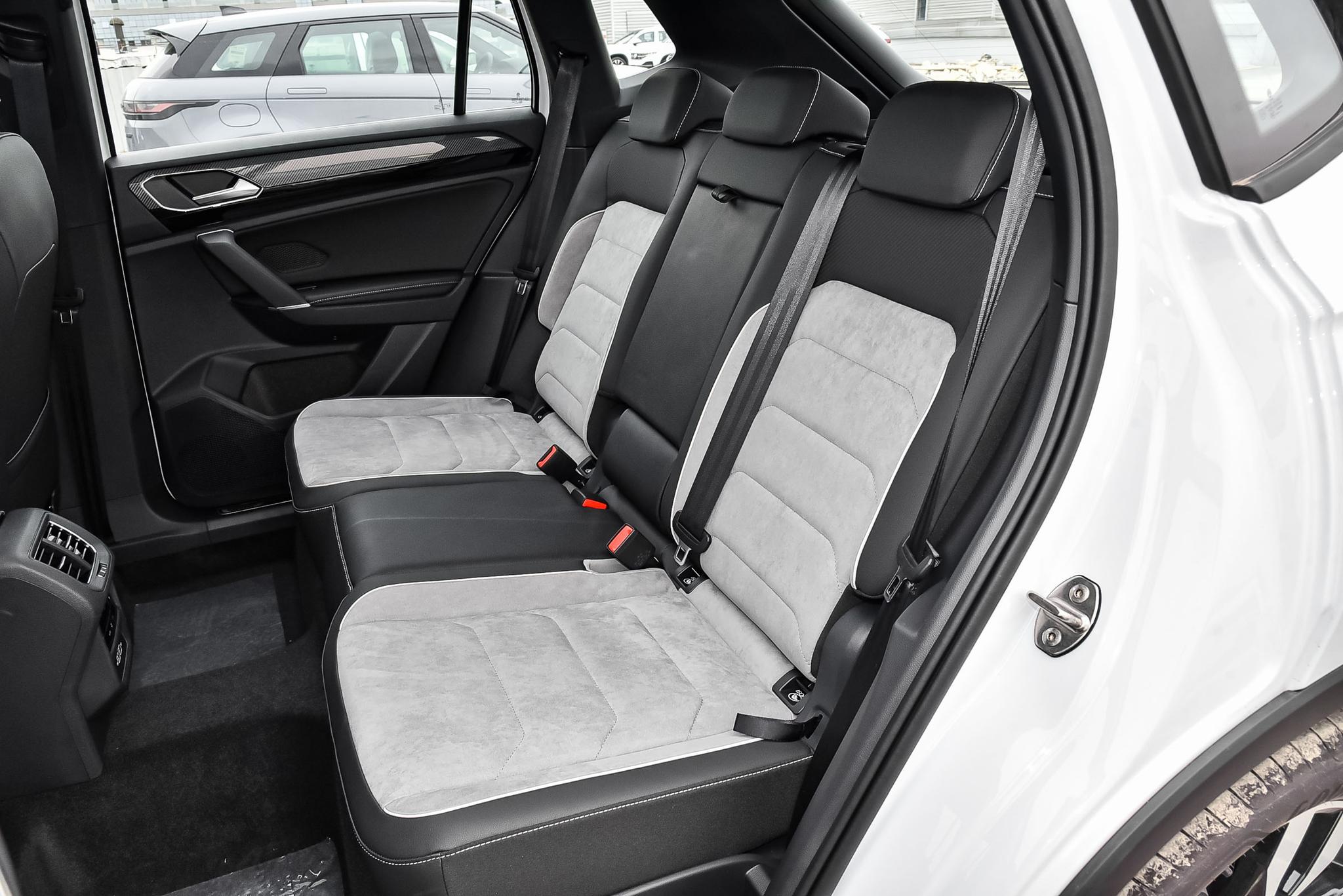 20万左右，2.0T+四驱，买自驾游SUV，选这3台比较靠谱