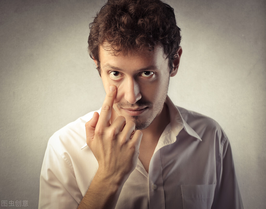 “最惨投保者”：为了投保被迫贷款几万元，结果还被代理人坑...