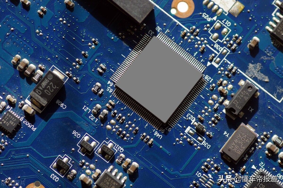 过关2021 | 五大车圈“内卷”瞬间：黄牛进入车市，全民变身MINIEV