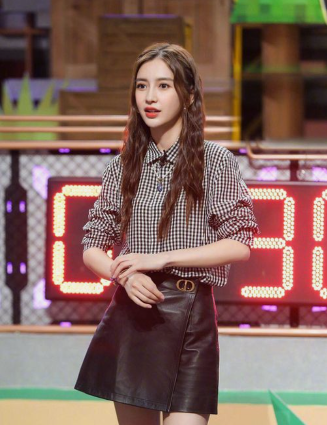 杨颖：邻家女孩的样子很美的