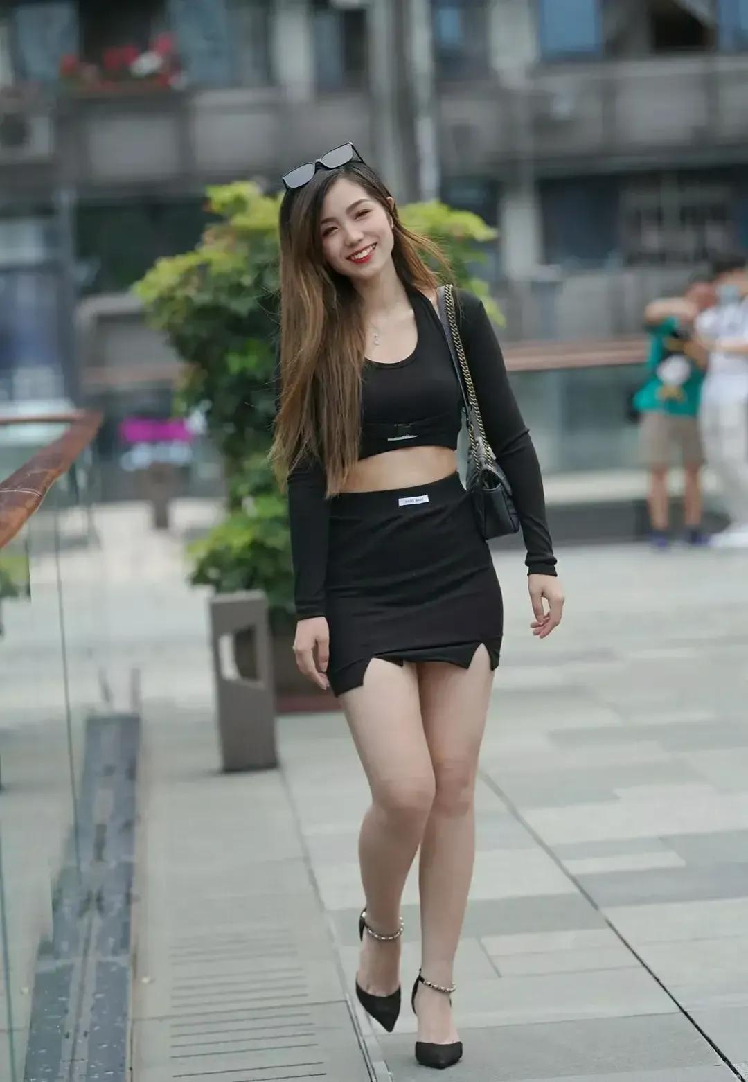 精美黑色服饰穿搭的美女 街拍美图合集