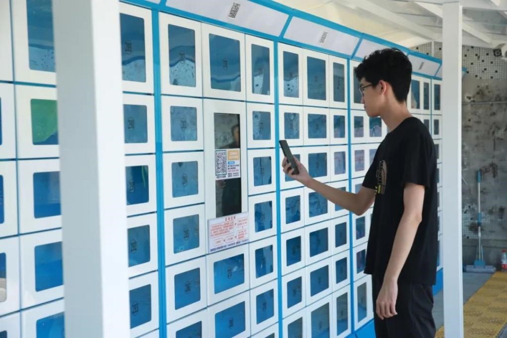 “面朝”大海，坐拥网红咖啡馆！大连一高校“精致生活”曝光，网友：太羡慕！