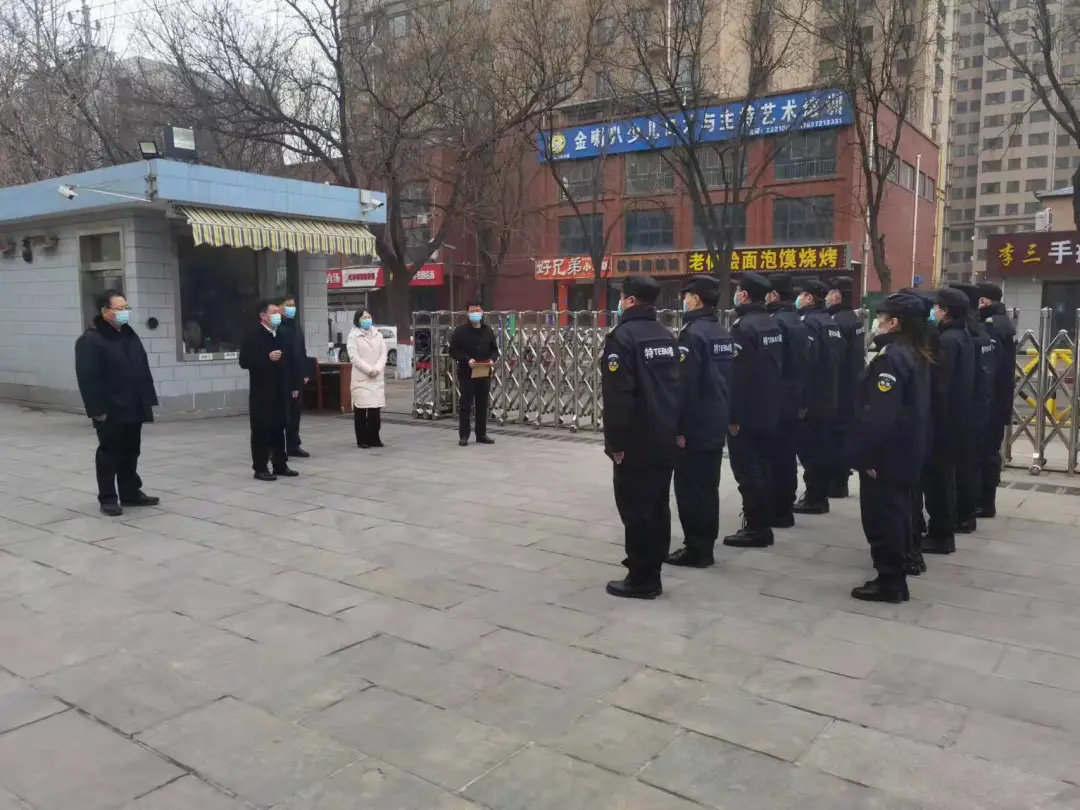 暖心！北关法院院长李春旺春节前带队看望慰问干警