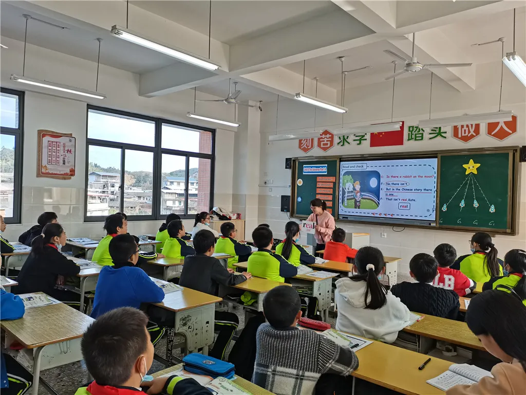 龙岩市溪南小学：冬日暖“洋”沐人心(图4)