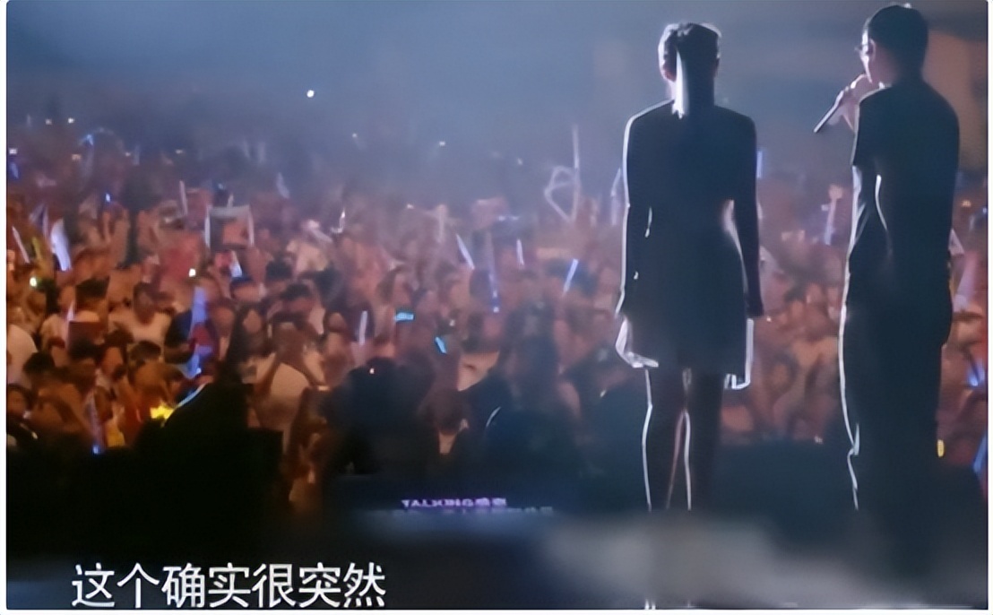 当了13年的赚钱工具，靠逼婚上位，张靓颖到底有多傻？