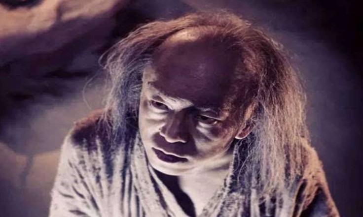 大龅牙、香肠嘴、丑到认不出！这9位扮丑的演员真让人“恶心”